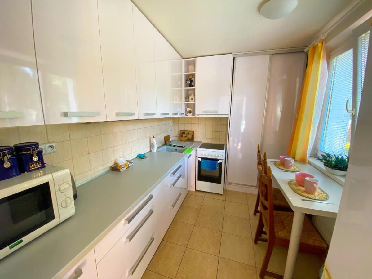 3 Bedroom Apartment In The Part Of The City Банска-Бистрица Экстерьер фото