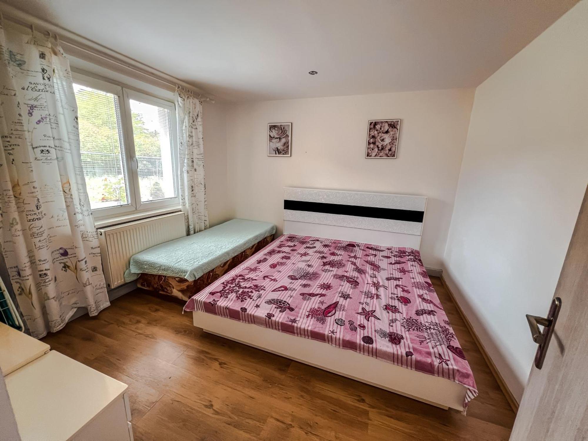 3 Bedroom Apartment In The Part Of The City Банска-Бистрица Экстерьер фото